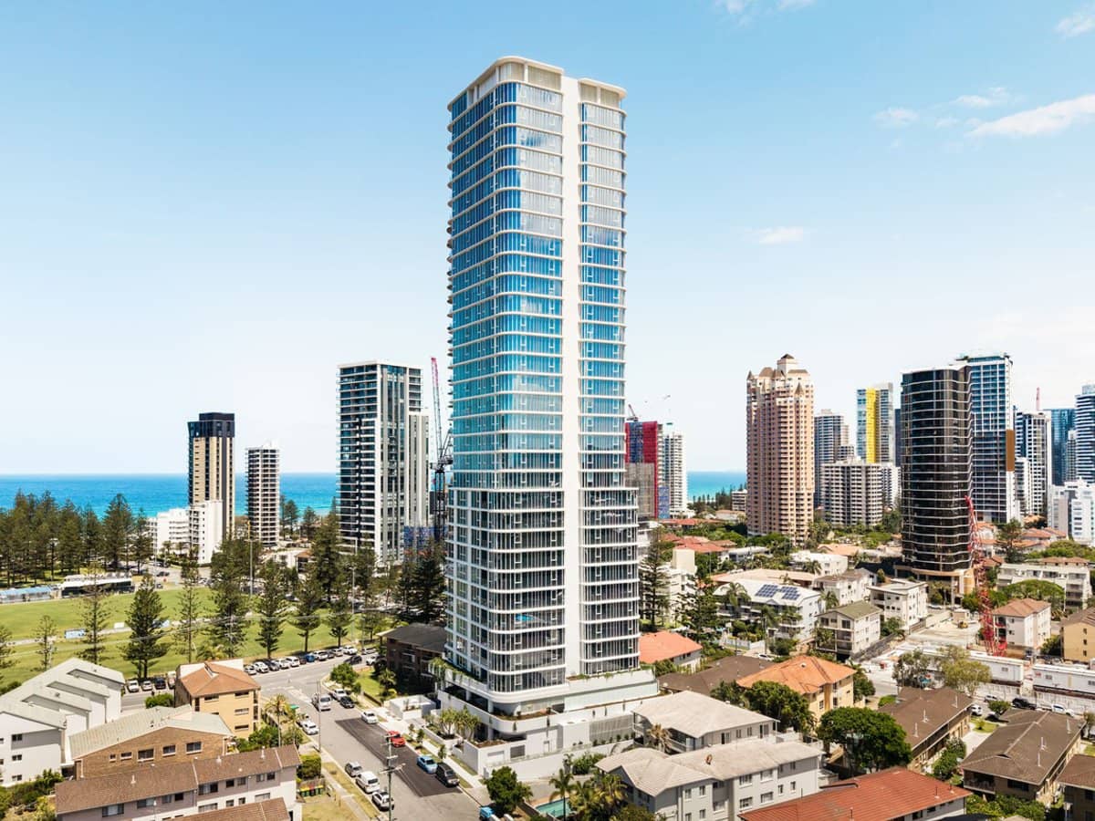 4-6 Rosewood Avenue, BROADBEACH - Thumbnail 2