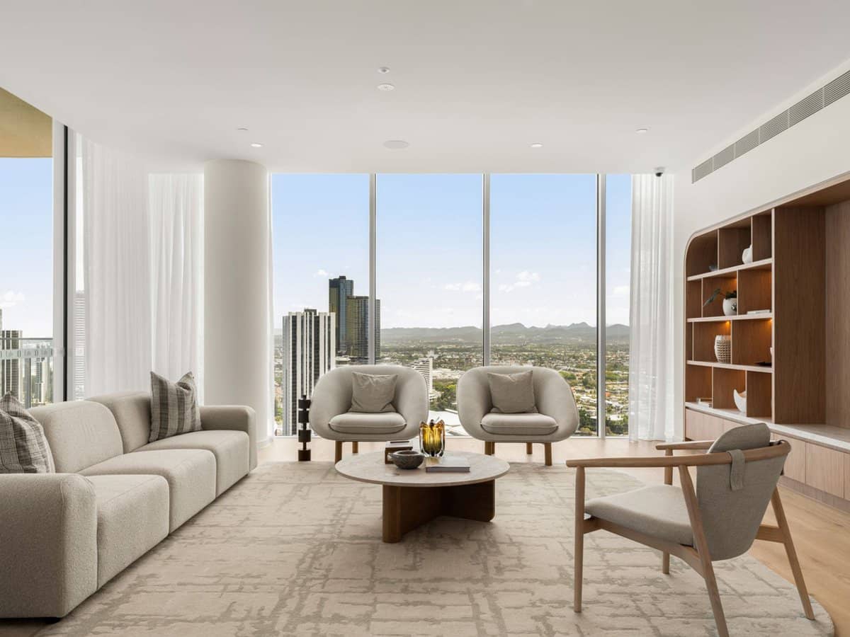 4-6 Rosewood Avenue, BROADBEACH - Thumbnail 16