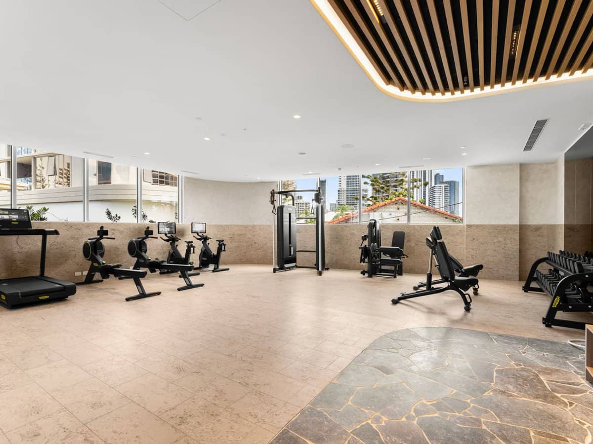 4-6 Rosewood Avenue, BROADBEACH - Thumbnail 21