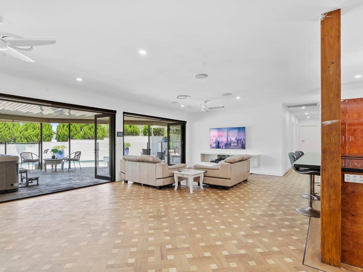 34 Moora Street, ASHMORE - Thumbnail 5