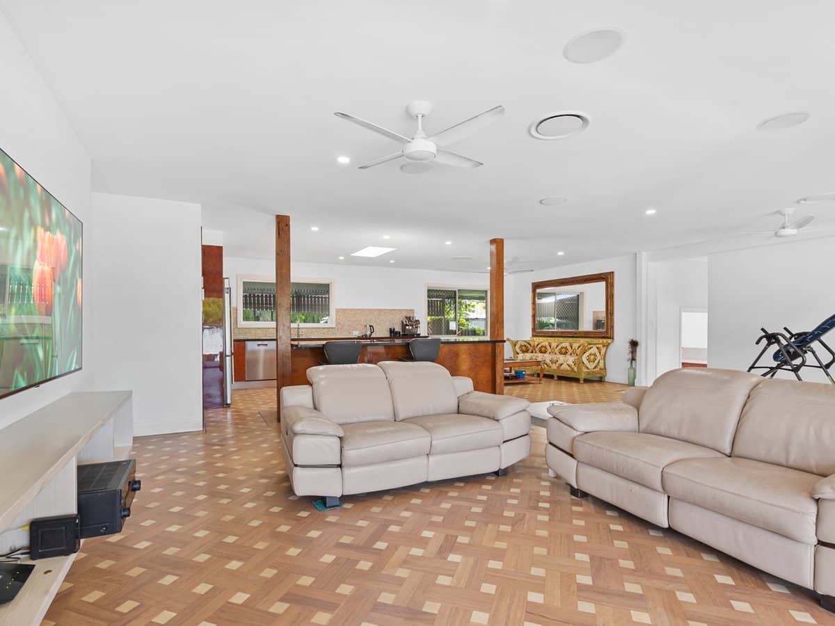 34 Moora Street, ASHMORE - Thumbnail 6