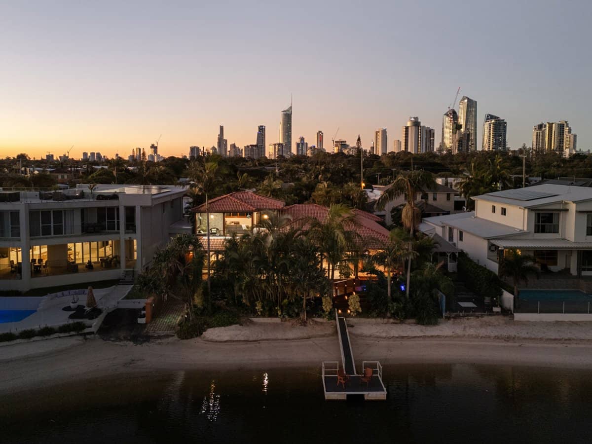 123 & 125 Allambi Avenue, BROADBEACH WATERS - Thumbnail 2