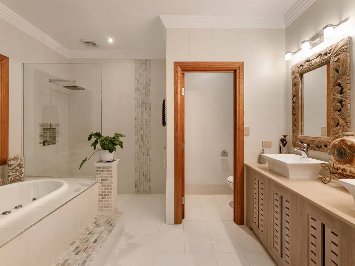 123 & 125 Allambi Avenue, BROADBEACH WATERS - Thumbnail 13