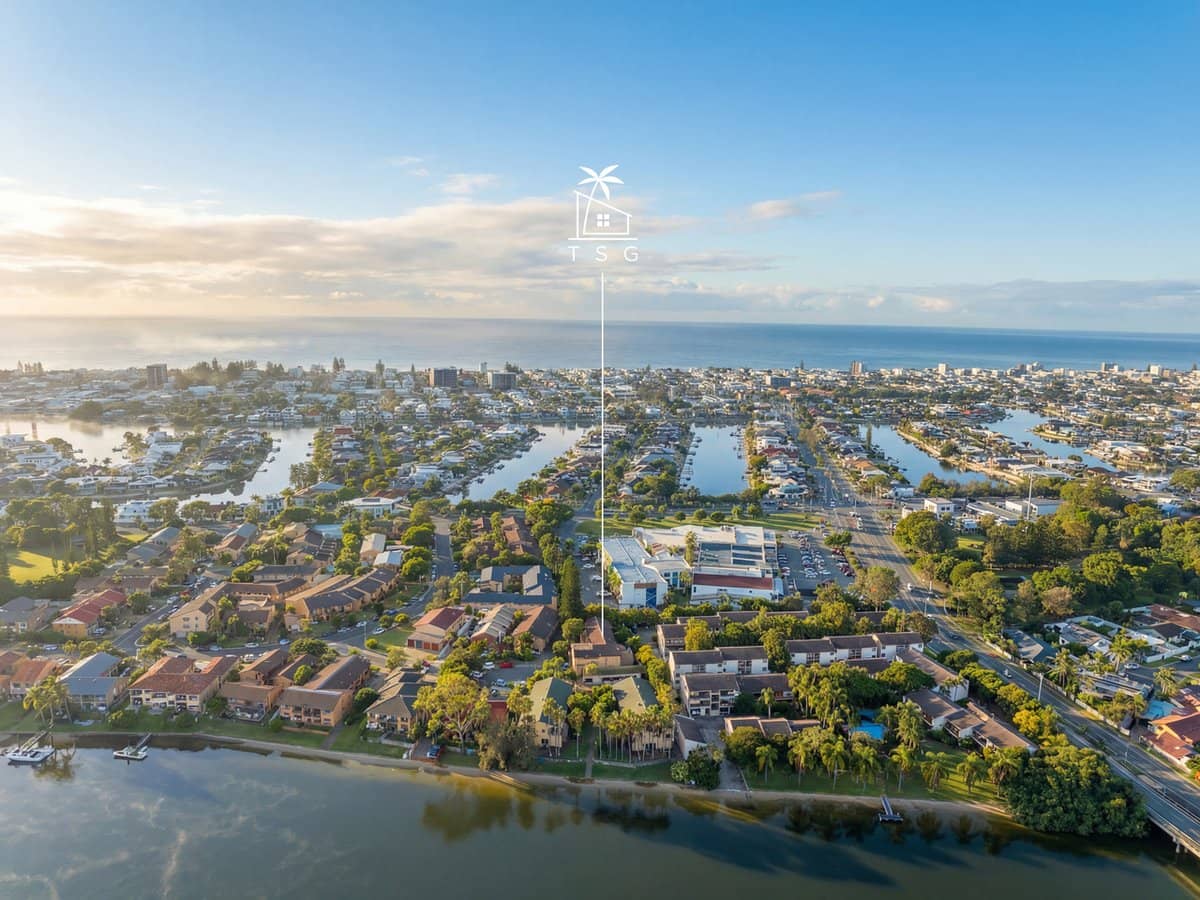 8 Jodie Court, MERMAID WATERS - Thumbnail 12