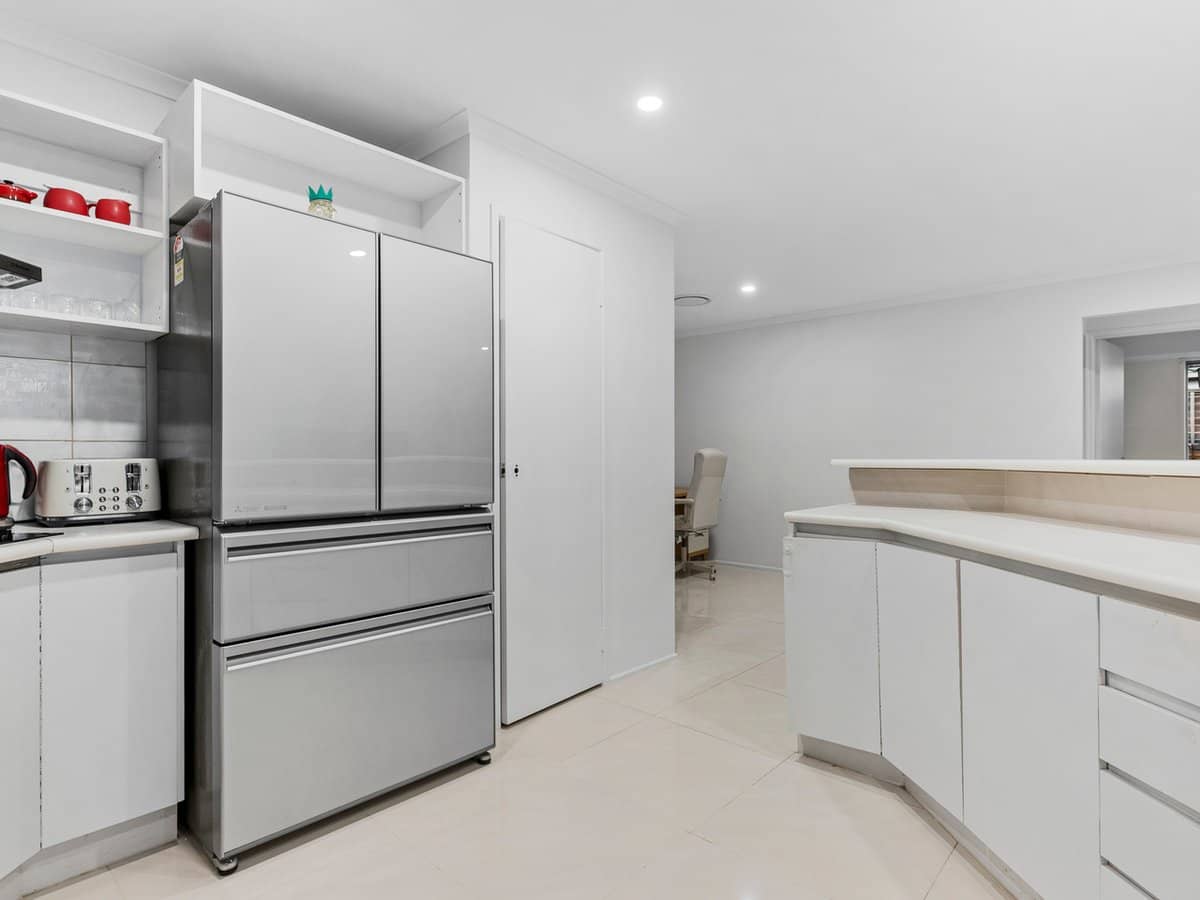 48 Cypress Drive, BROADBEACH WATERS - Thumbnail 10