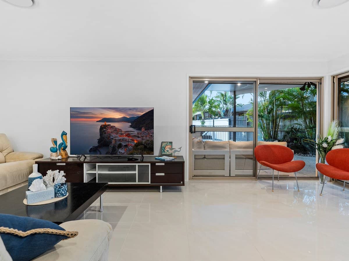 48 Cypress Drive, BROADBEACH WATERS - Thumbnail 12