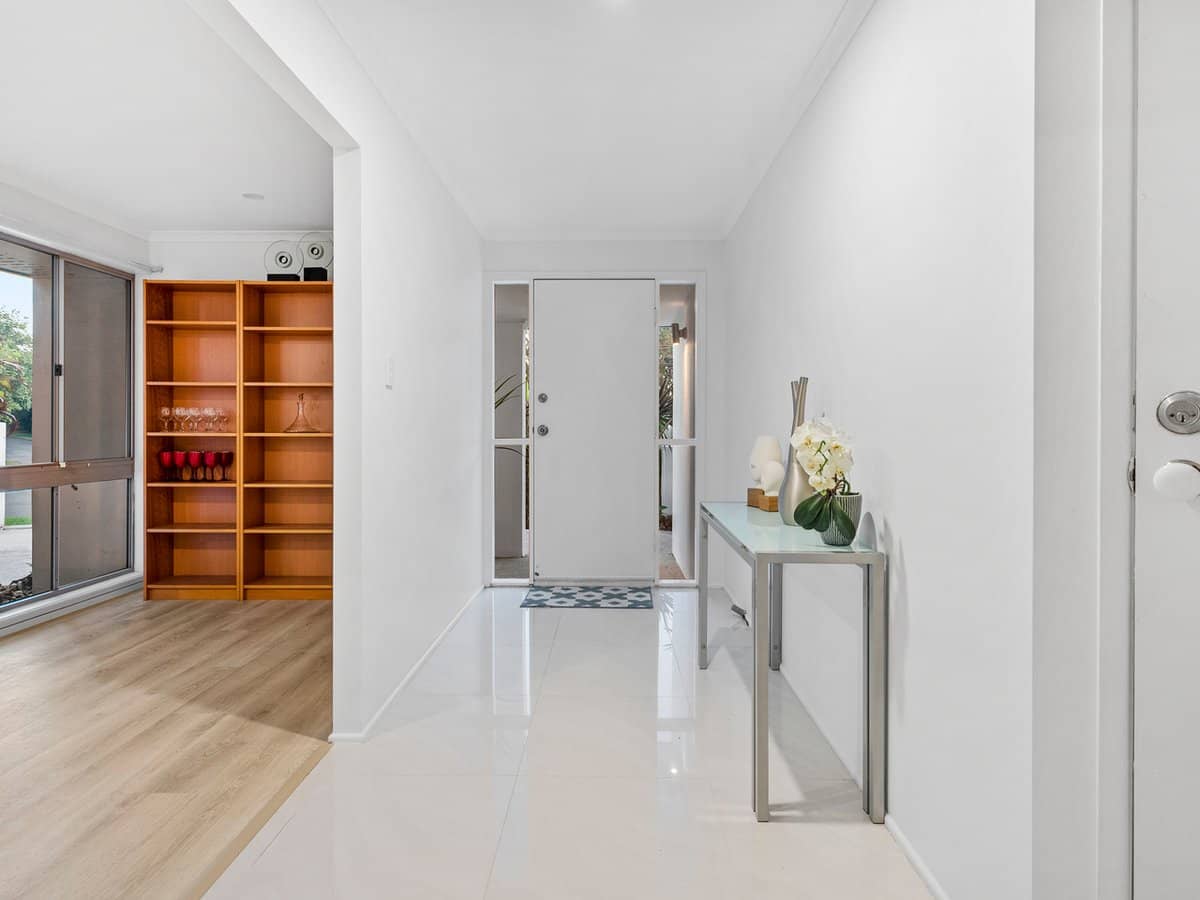 48 Cypress Drive, BROADBEACH WATERS - Thumbnail 15