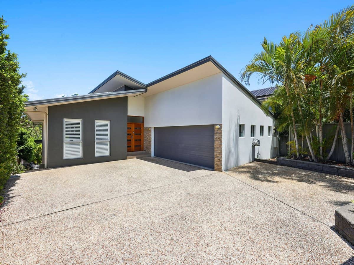 330 Ron Penhaligon Way, Robina - Thumbnail 1