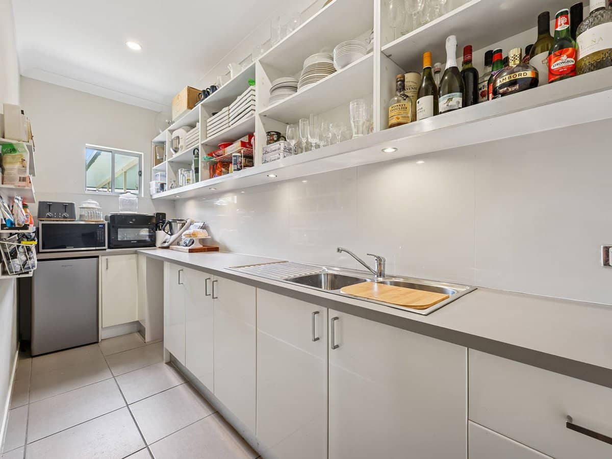 330 Ron Penhaligon Way, Robina - Thumbnail 8