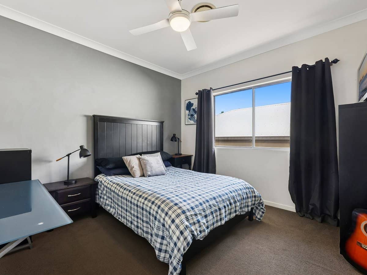 330 Ron Penhaligon Way, Robina - Thumbnail 17