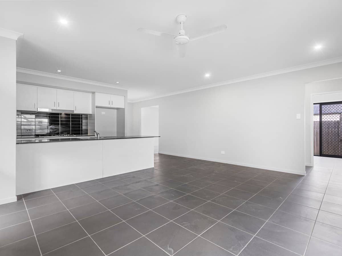 4 Lapwing Drive, BAHRS SCRUB - Thumbnail 2