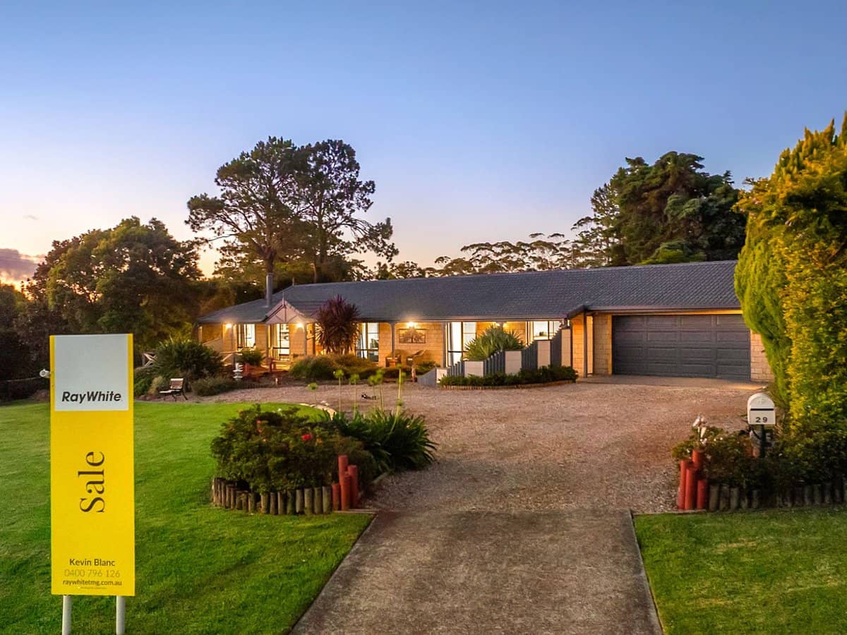 29 Farm Grove Road, Beechmont - Thumbnail 2