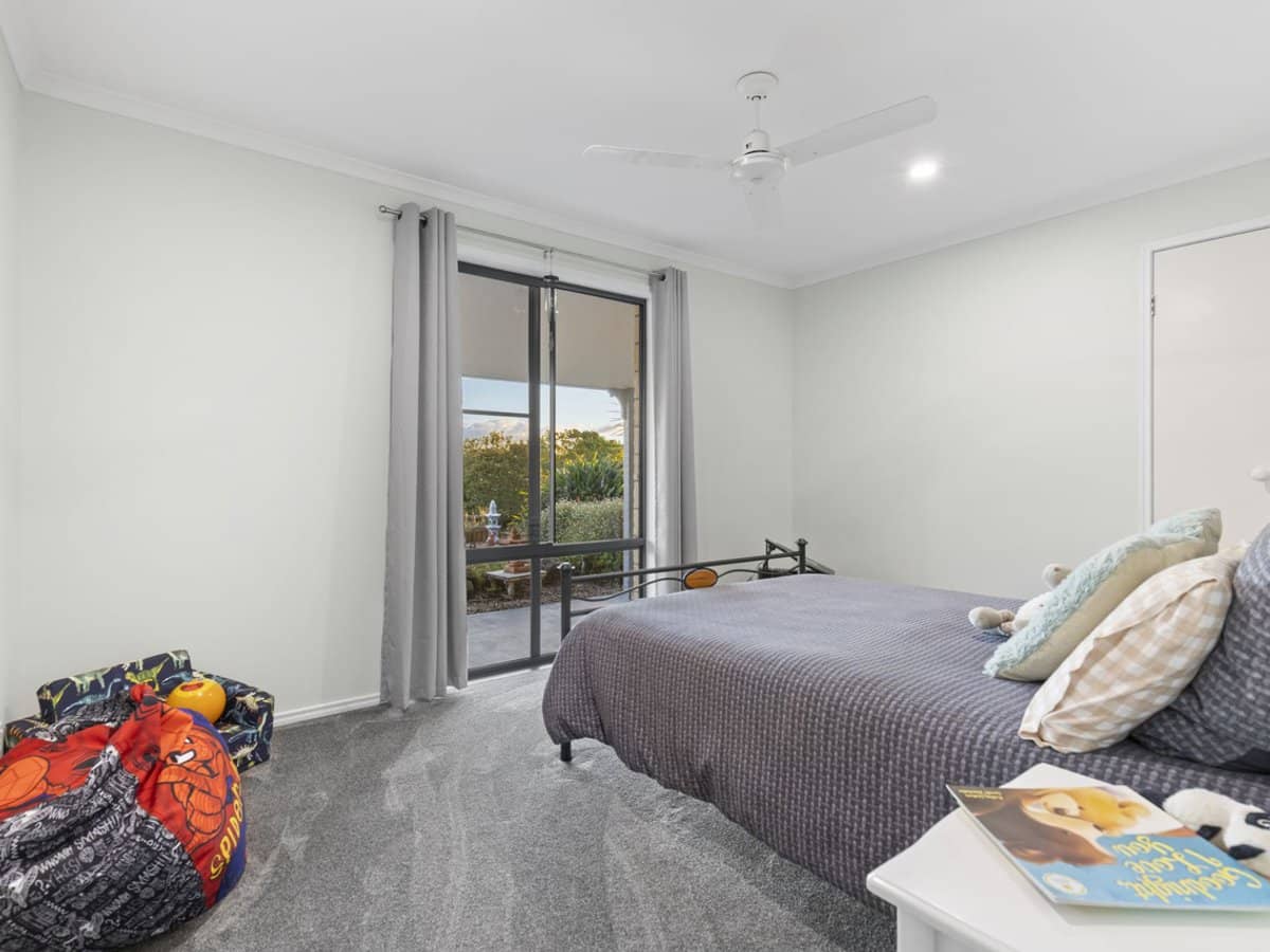 29 Farm Grove Road, Beechmont - Thumbnail 26