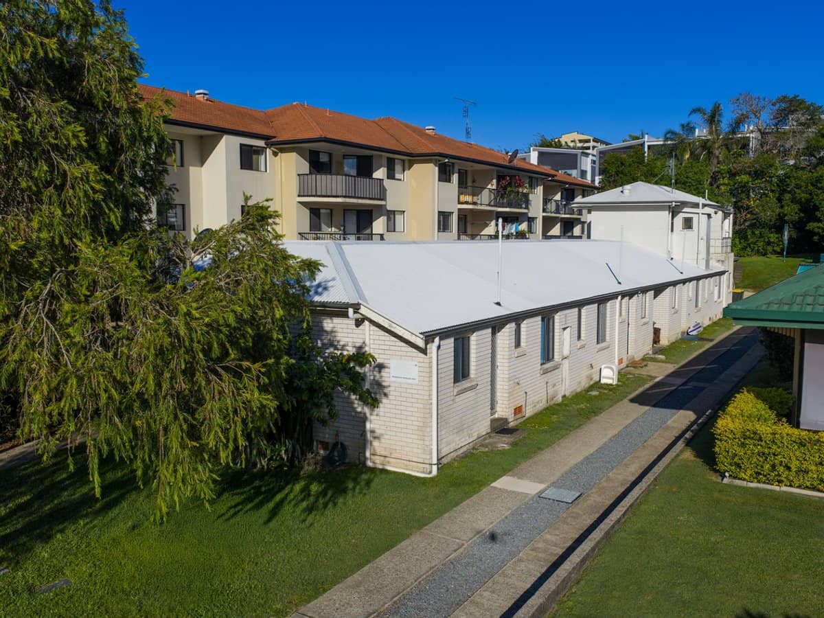 76 Dutton Street, Coolangatta - Thumbnail 3