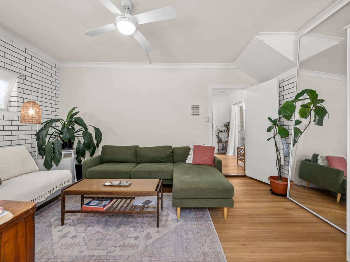 76 Dutton Street, Coolangatta - Thumbnail 6