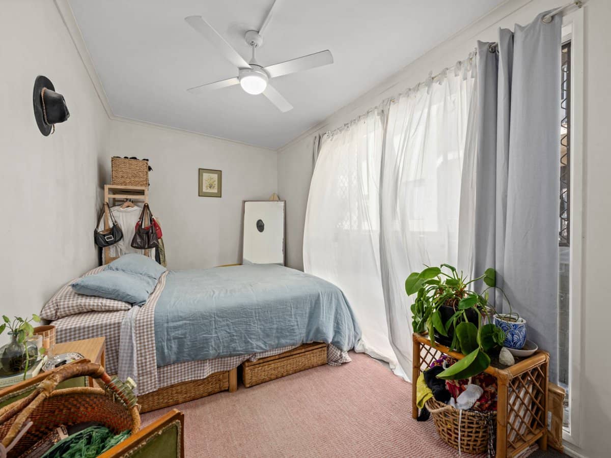 76 Dutton Street, Coolangatta - Thumbnail 9