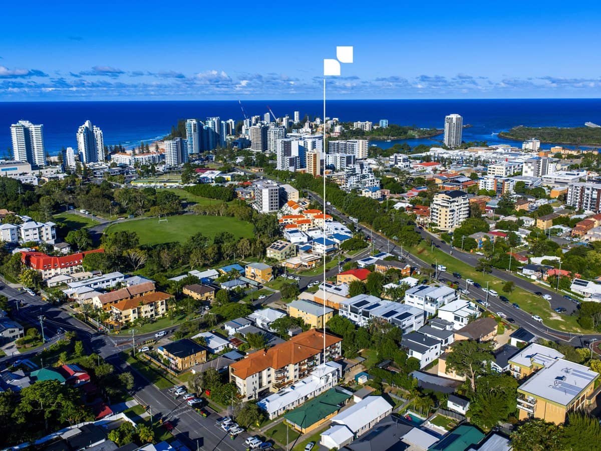 76 Dutton Street, Coolangatta - Thumbnail 12