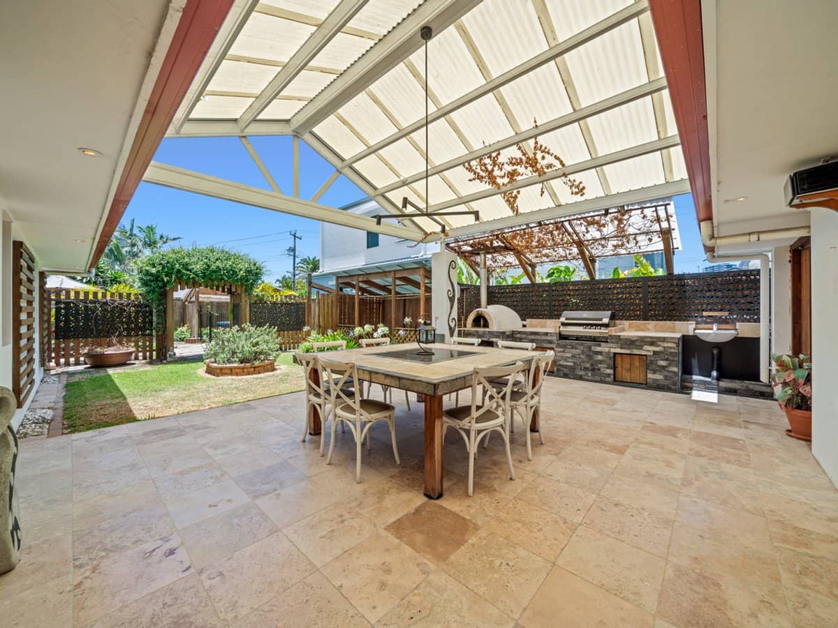 48 Bluejay Street, BURLEIGH WATERS - Thumbnail 5