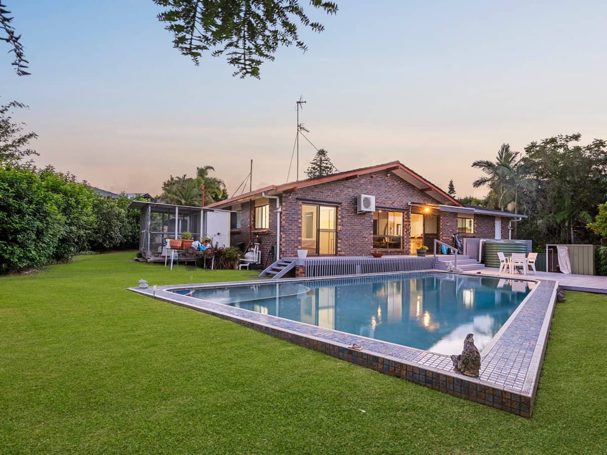 17 Rumbalara Avenue, ASHMORE - Thumbnail 2