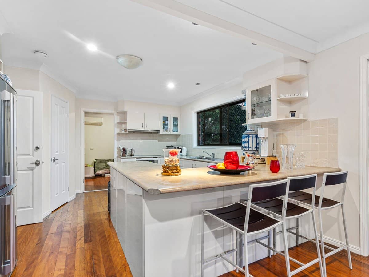 17 Rumbalara Avenue, ASHMORE - Thumbnail 9