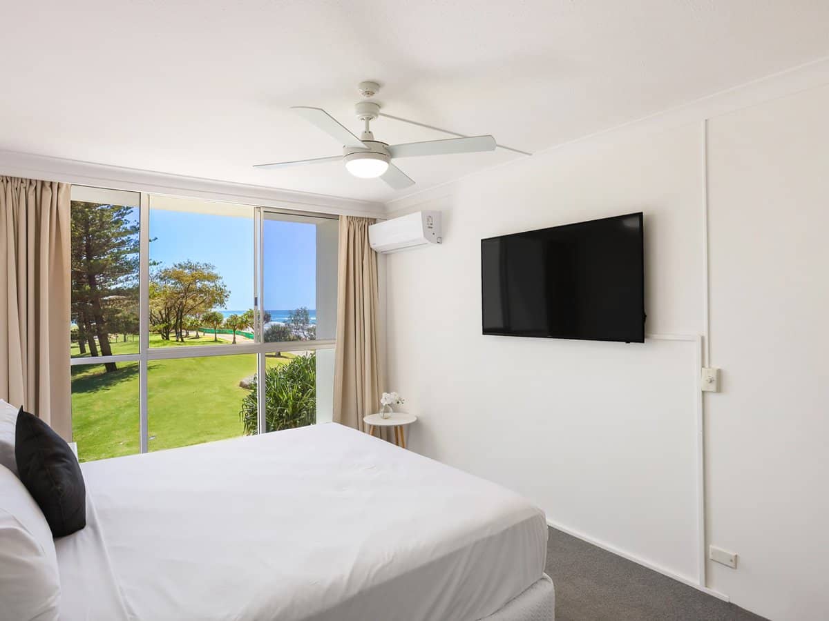 3575 Main Beach Parade, MAIN BEACH - Thumbnail 9