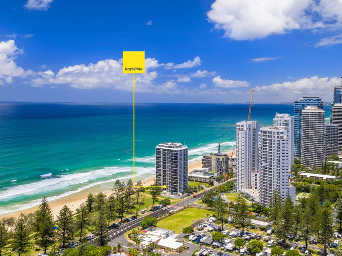 3575 Main Beach Parade, MAIN BEACH - Thumbnail 25