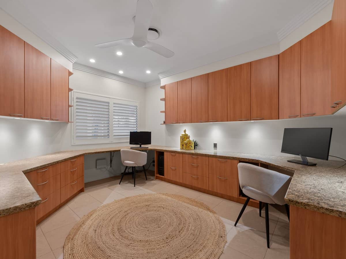 136/40 Cotlew Street East, Southport - Thumbnail 12