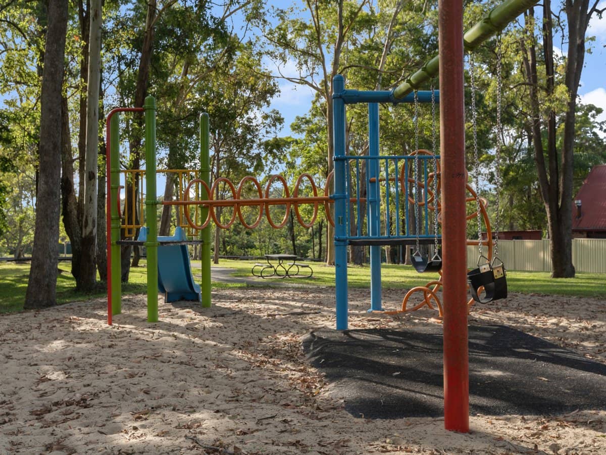 549 Ashmore Road, Ashmore - Thumbnail 5