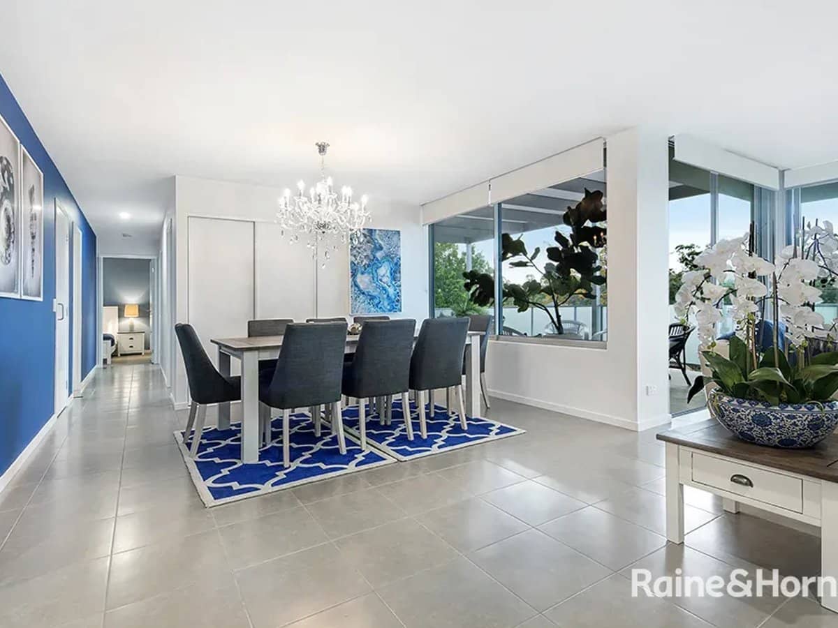 1-7 Waterford Court, BUNDALL - Thumbnail 5