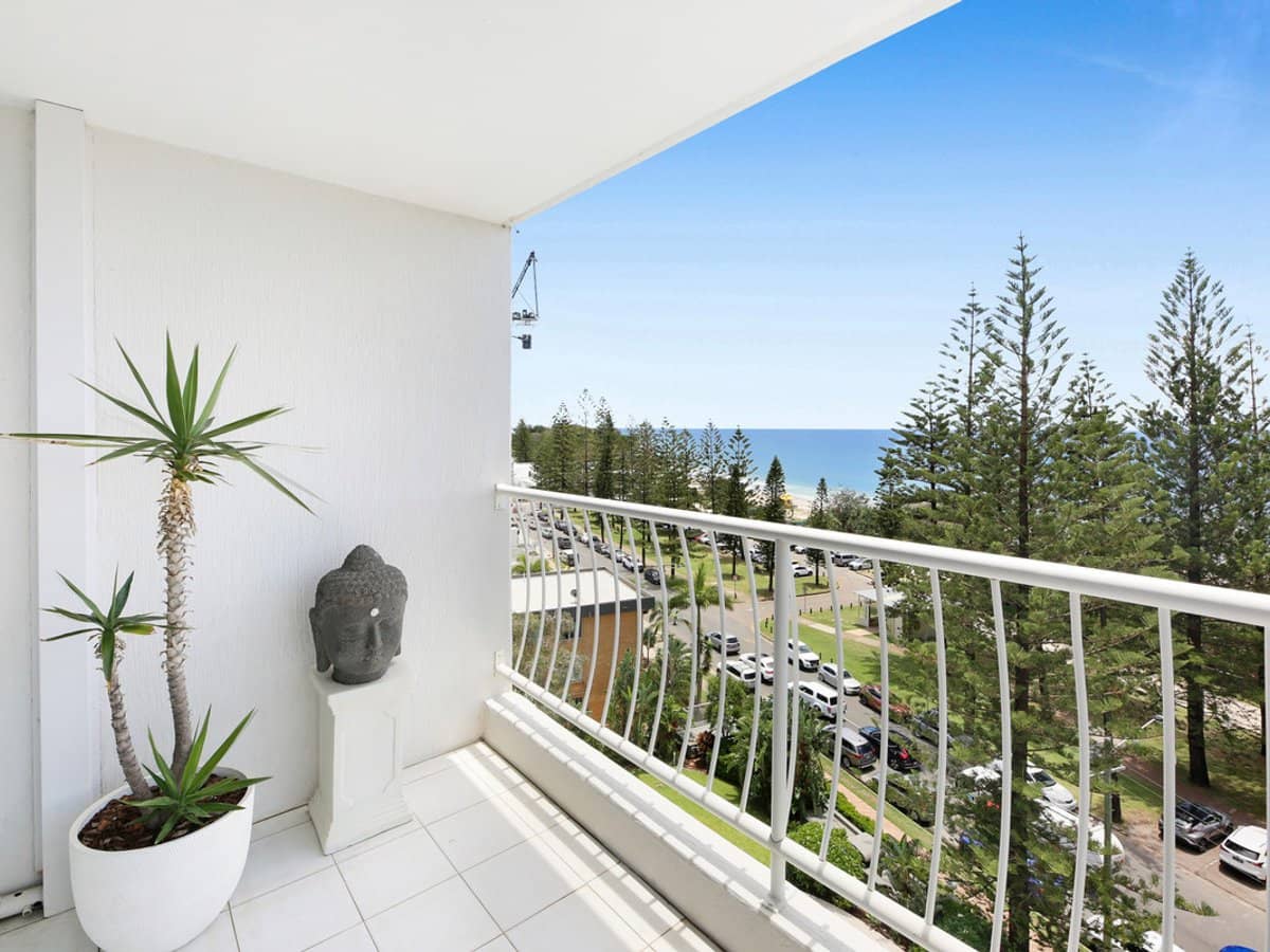 238 The Esplanade, Burleigh Heads - Thumbnail 15