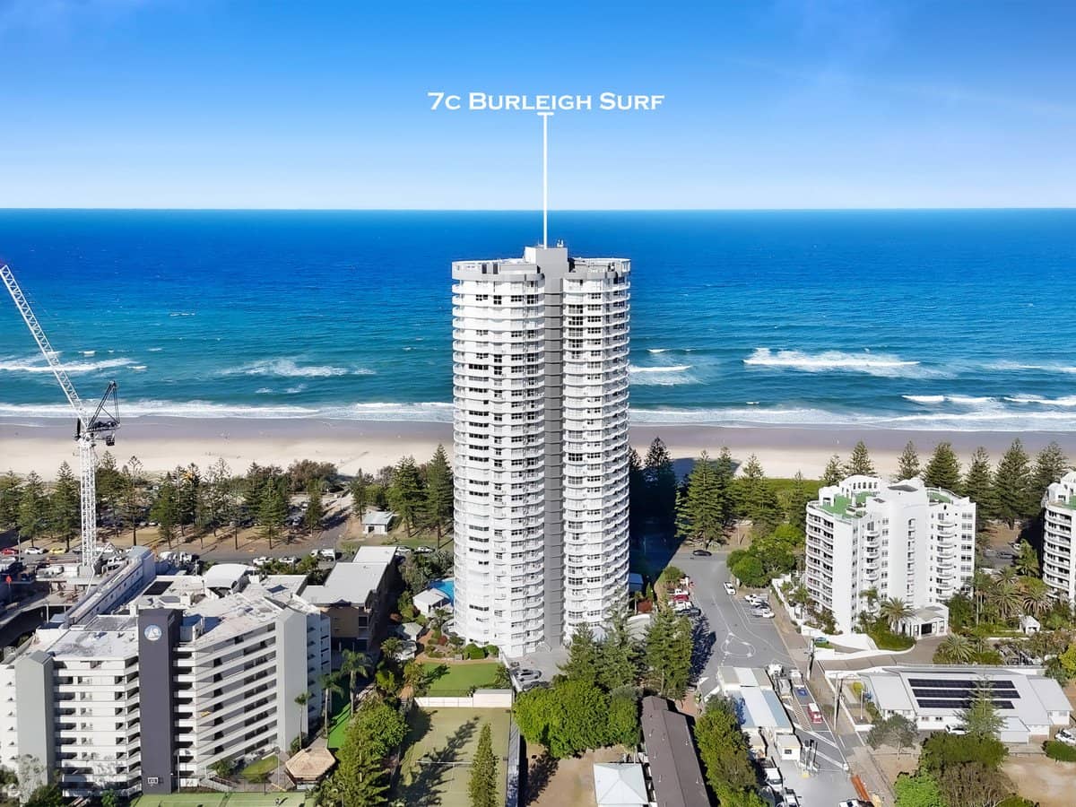 238 The Esplanade, Burleigh Heads - Thumbnail 27