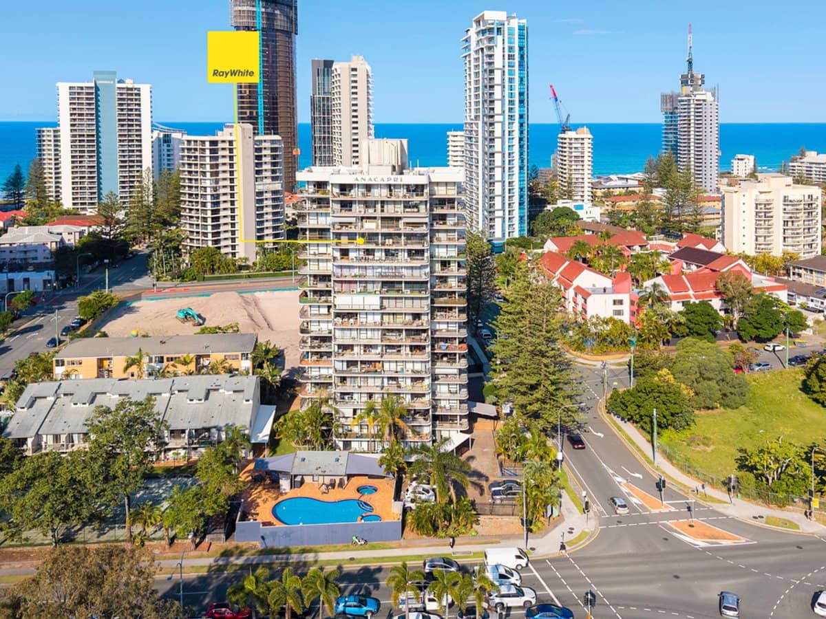 43 Enderley Avenue, Surfers Paradise - Thumbnail 1