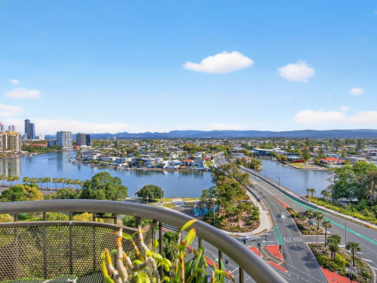 43 Enderley Avenue, Surfers Paradise - Thumbnail 20