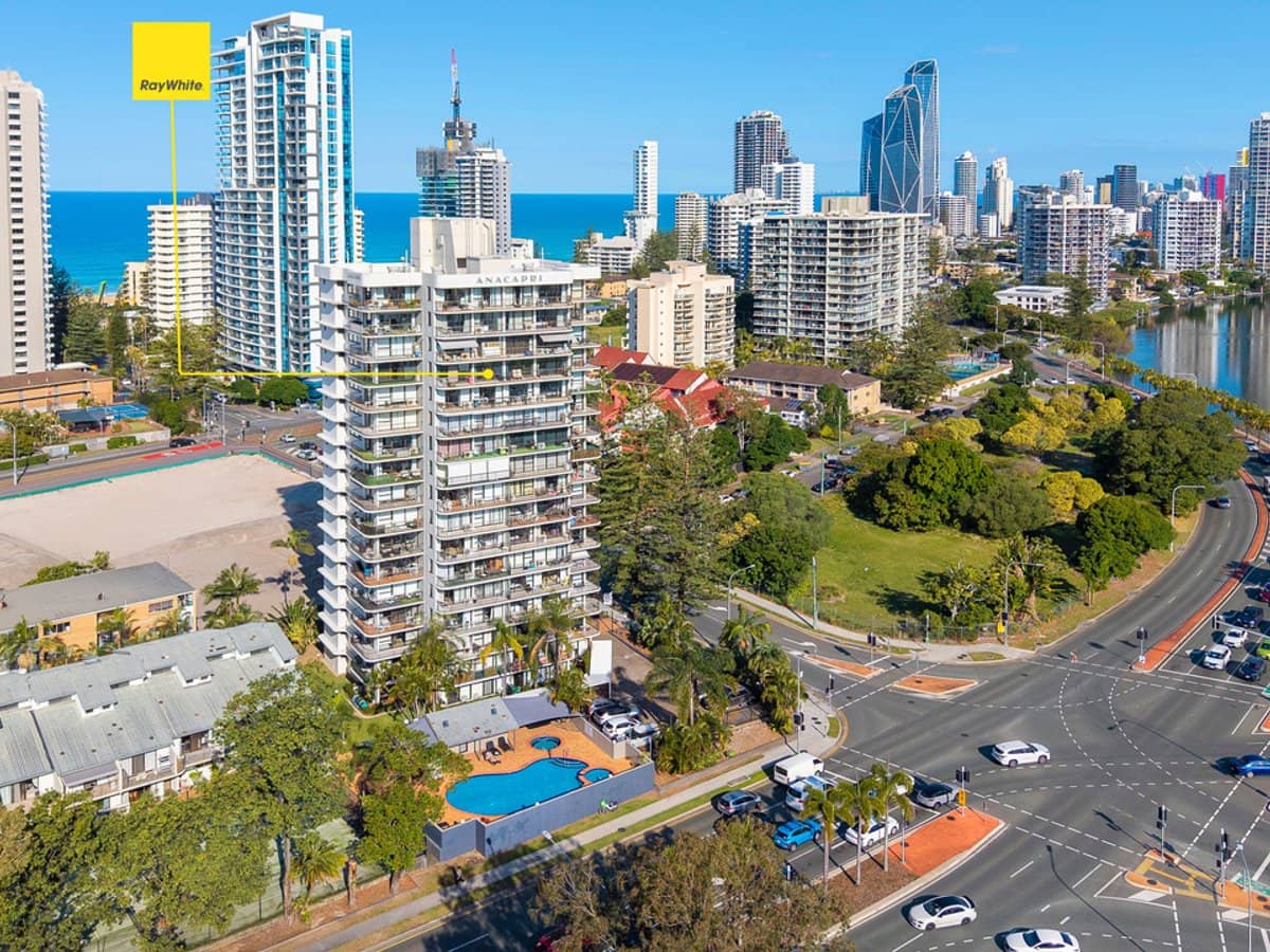 43 Enderley Avenue, Surfers Paradise - Thumbnail 23