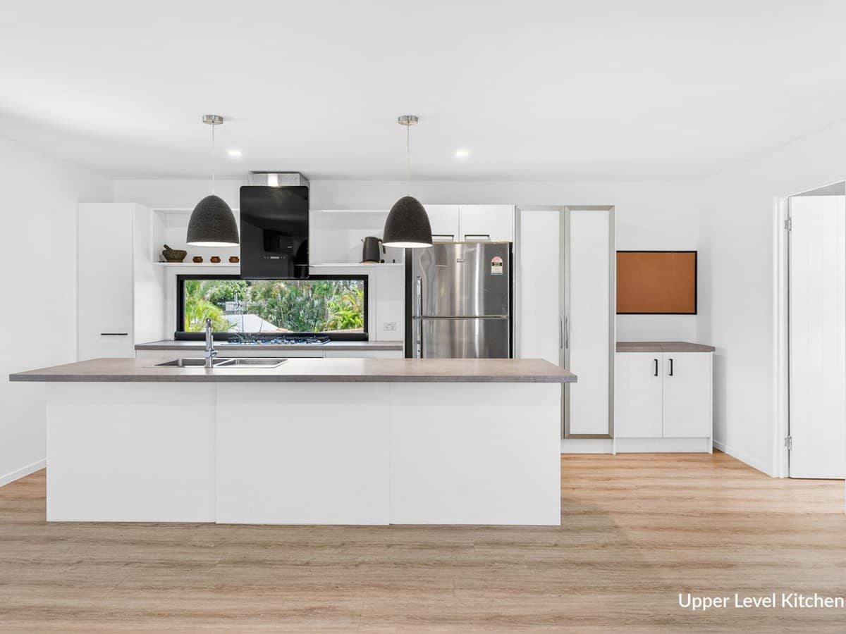 14 Pinaroo Crescent, ASHMORE - Thumbnail 24