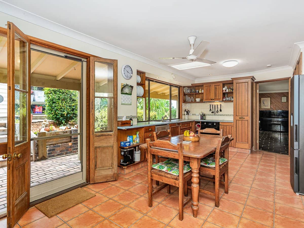26 Wallaby Drive, MUDGEERABA - Thumbnail 6