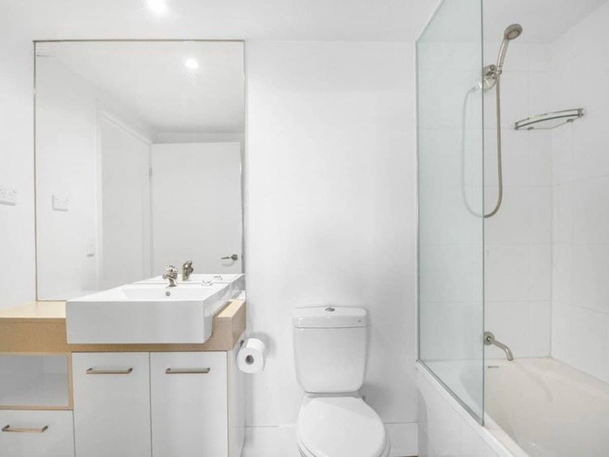 33 Madang Crescent, Runaway Bay - Thumbnail 5