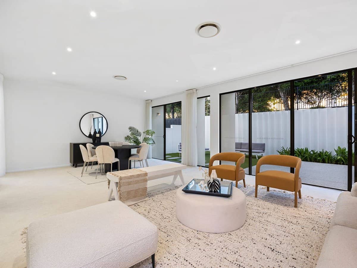 10009 The Boulevard, BENOWA - Thumbnail 12