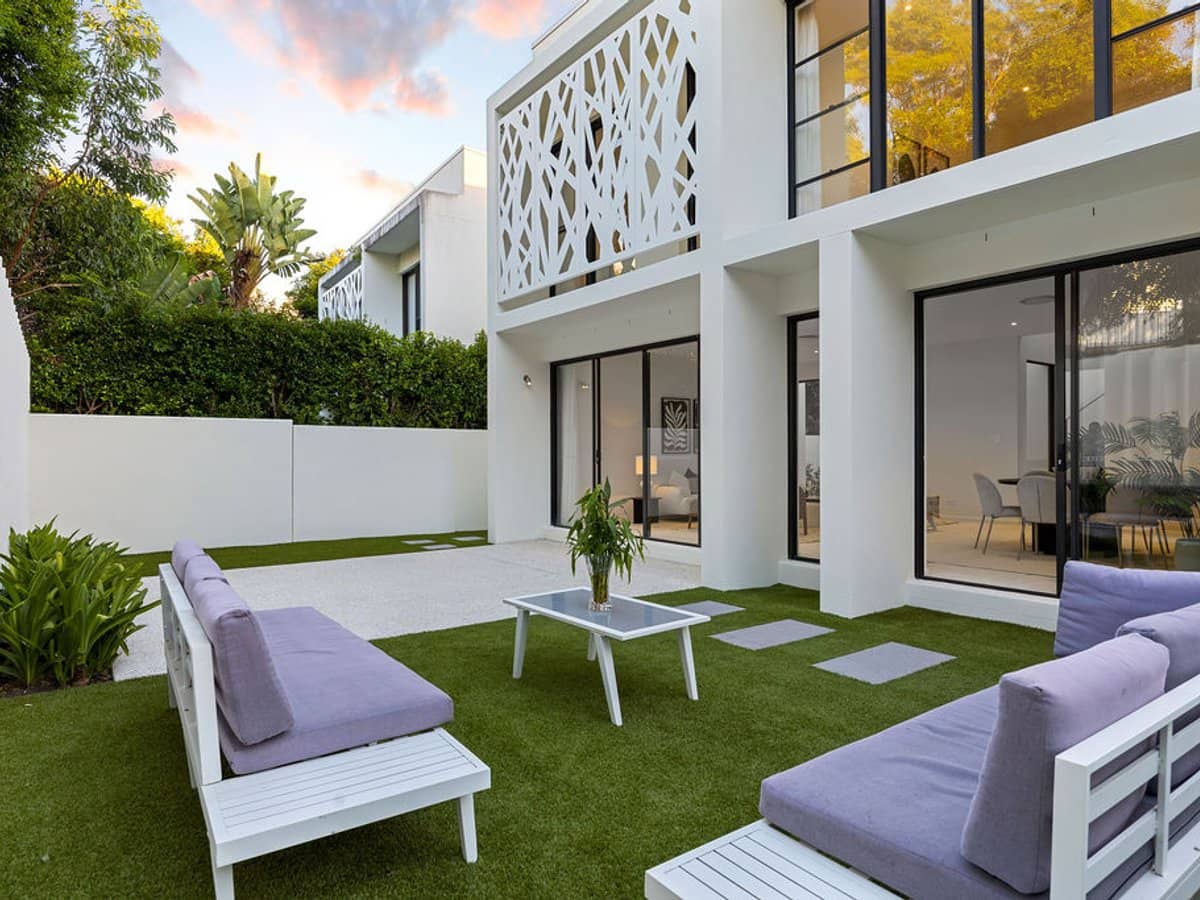 10009 The Boulevard, BENOWA - Thumbnail 14