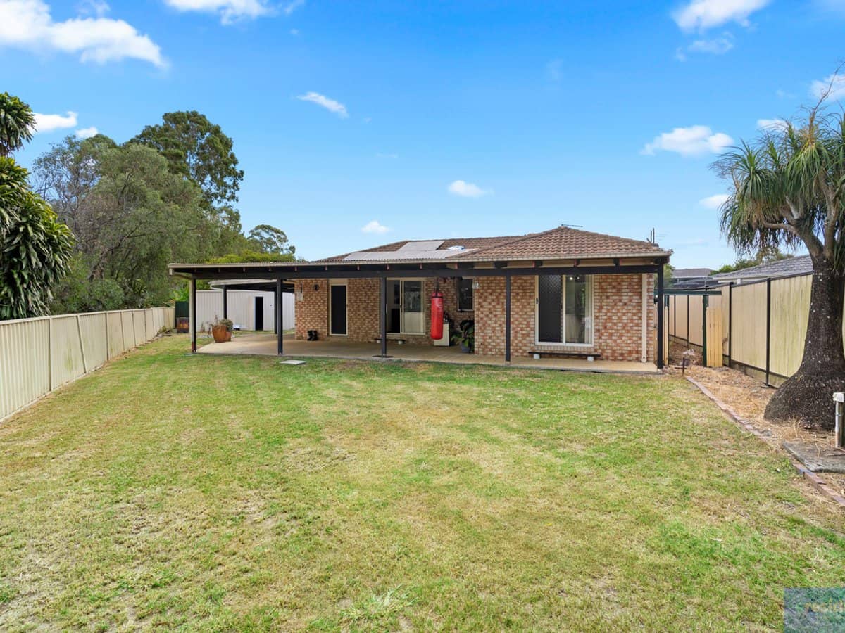 9 Maggie Court, Edens Landing - Thumbnail 21