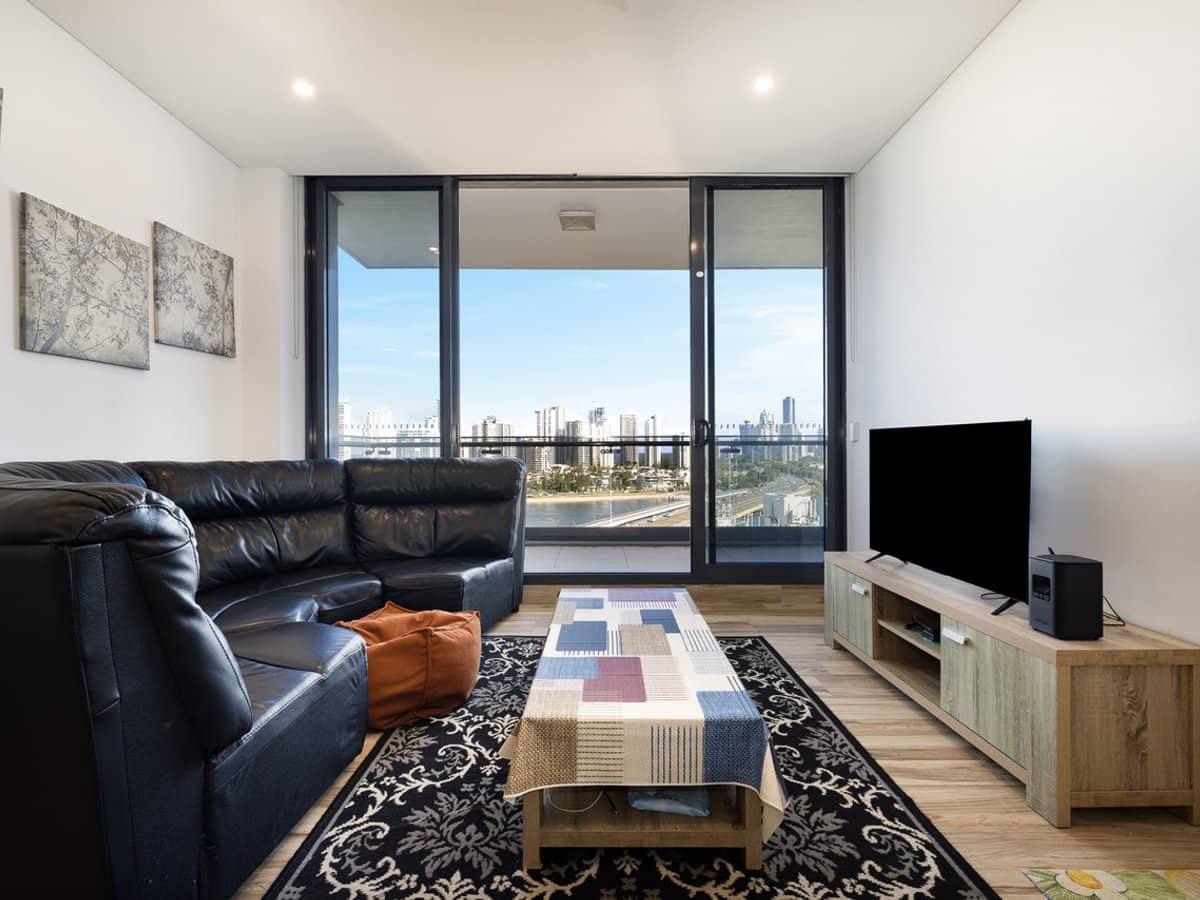 2 Como Crescent, SOUTHPORT - Thumbnail 1