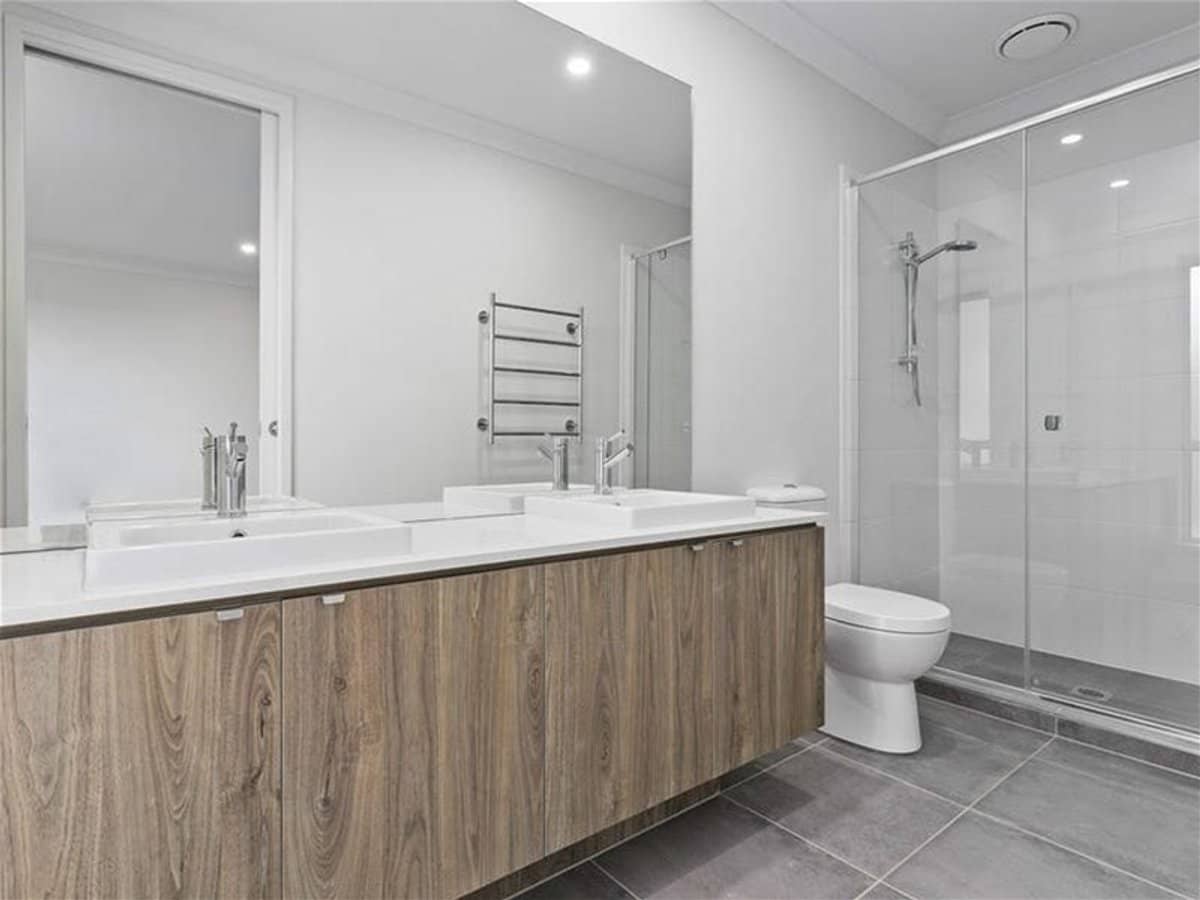 1453 Rhapsody Crescent, JACOBS WELL - Thumbnail 4