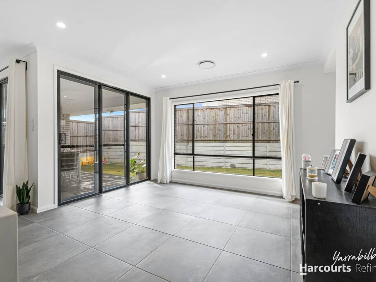 16 Illawarra Crescent, YARRABILBA - Thumbnail 6