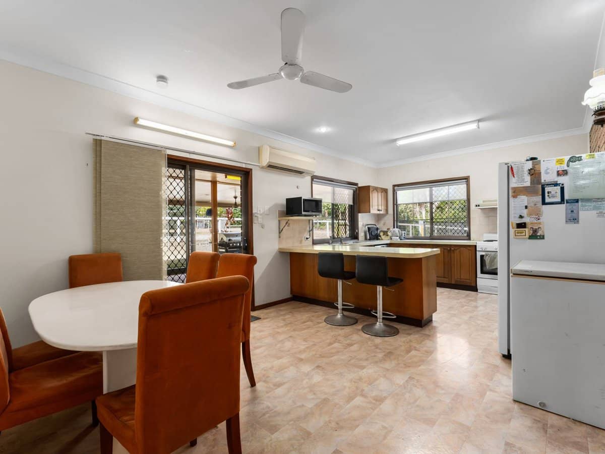 64-68 Latimer Road, LOGAN VILLAGE - Thumbnail 13