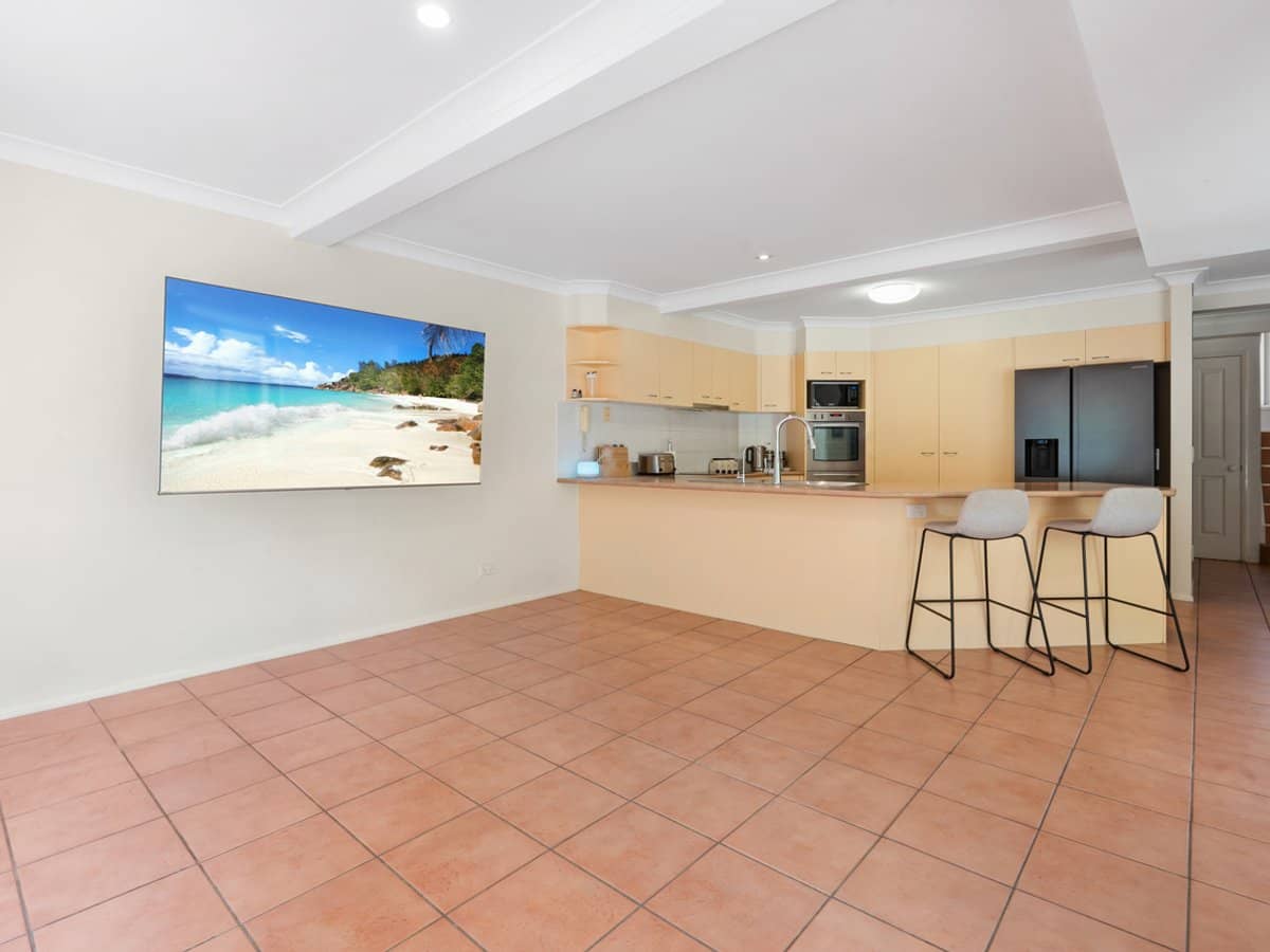 15 O'Brien Court, ARUNDEL - Thumbnail 9