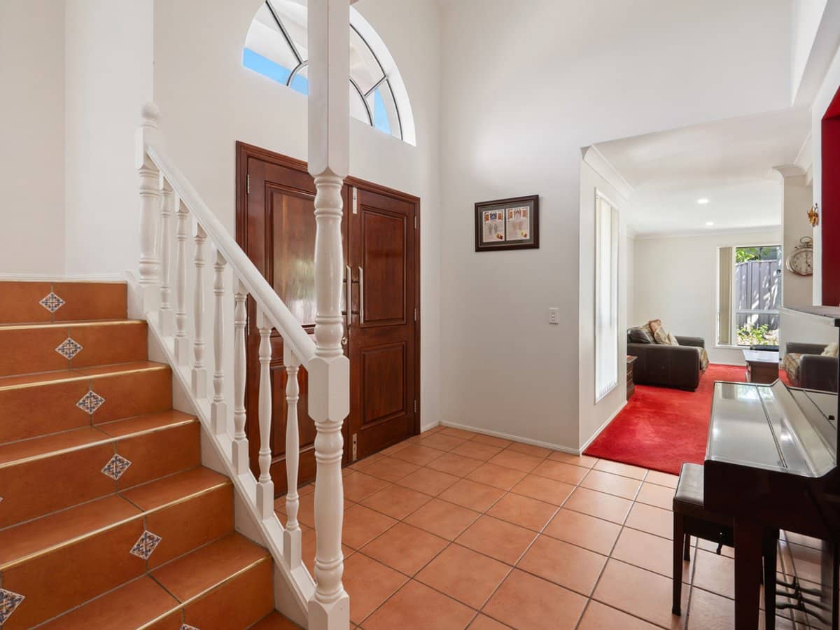 15 O'Brien Court, ARUNDEL - Thumbnail 23