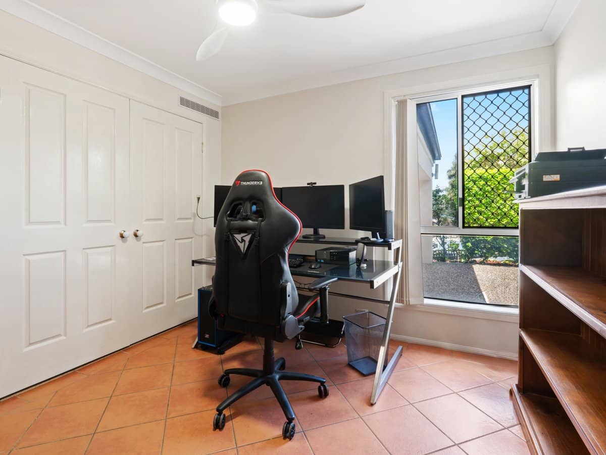 15 O'Brien Court, ARUNDEL - Thumbnail 24