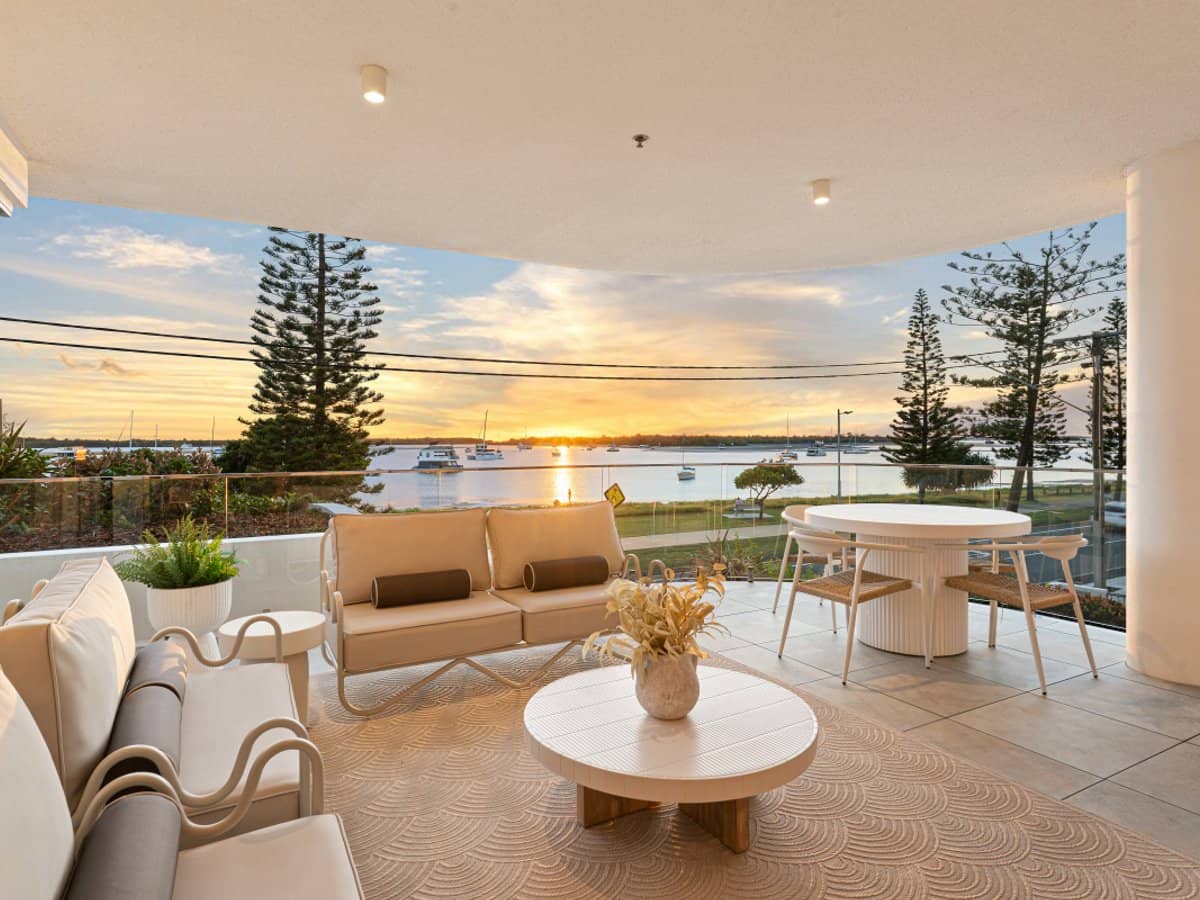 536 Marine Parade, BIGGERA WATERS - Thumbnail 9