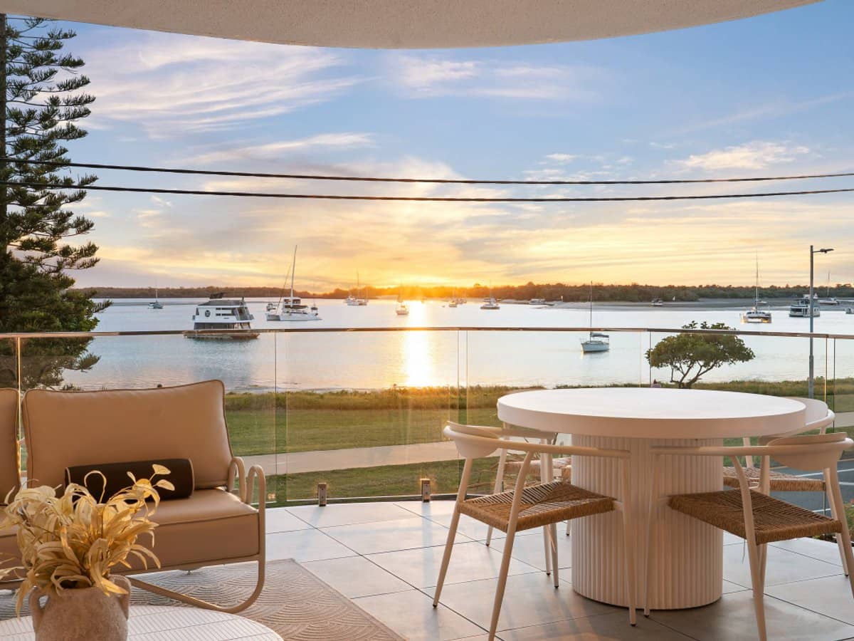 536 Marine Parade, BIGGERA WATERS - Thumbnail 29