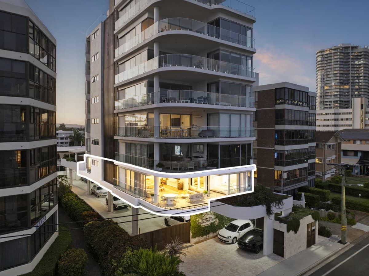 536 Marine Parade, BIGGERA WATERS - Thumbnail 6